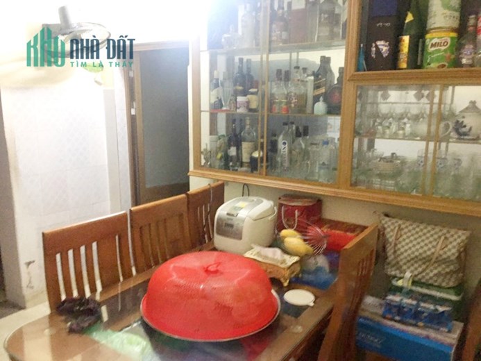 Bán nhà mặt ngõ Ngô Gia Tự - Đằng Lâm, 53m 2 tầng GIÁ 3.1 tỉ ô.tô để trong sân