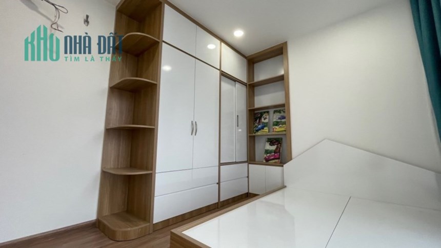 Bán căn hộ chung cư Legrand Jardin, dtsd 100m, 3 ngủ riêng biệt giá hơn 4 tỷ.