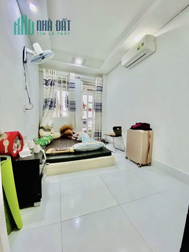 Bán nhà Nguyễn Sơn Q. Tân Phú 25m2, 2 tầng, 2PN, 3WC chỉ 2 tỷ 9 TL