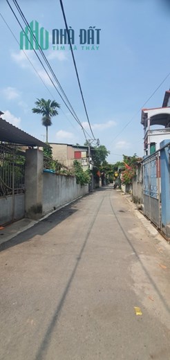 Bán đất Kiêu Kỵ, Dt 100m, Mt 5m, giá hơn 3 tỷ.