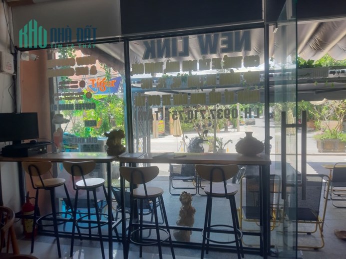 Sang quán cafe 2 mặt ( 1 mặt tiền, 1 mặt trong chung cư )- Địa chỉ: B3-S.06 Chung cư Green Town, 99