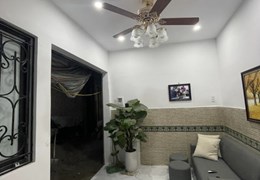 CỰC HIẾM - 1.75 TỶ - HỘ KHẨU HBT - NHÀ ĐẸP Ở LUÔN - SỔ RIÊNG 2 TẦNG