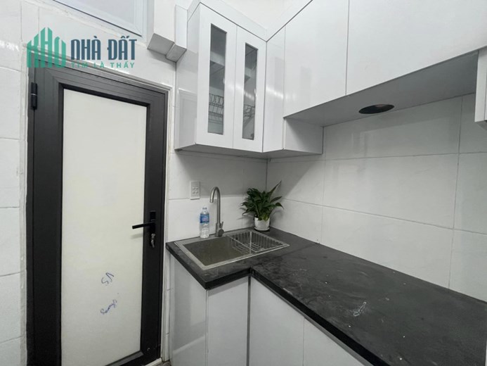 CỰC HIẾM - 1.75 TỶ - HỘ KHẨU HBT - NHÀ ĐẸP Ở LUÔN - SỔ RIÊNG 2 TẦNG