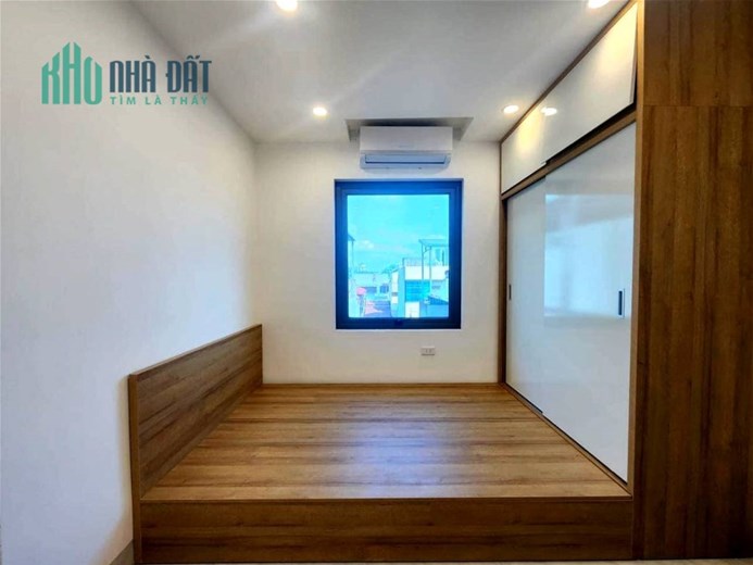 Đừng để tiền rơi - Bán nhanh CCMN 63m2x6 Tầng Thái Thịnh, Đống Đa ngõ thông, đủ nội thất chỉ 7.5 Tỷ.