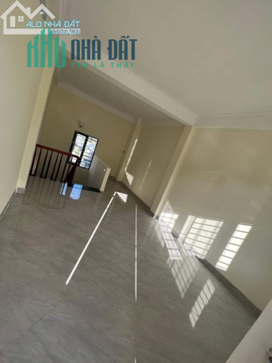 BÁN NHÀ PHỐ MAI ĐỘNG 35M X5T GIÁ 3.3 TỶ, NGÕ NÔNG RỘNG - 5M RA Ô TÔ TRÁNH - DÂN XÂY - TIỆN