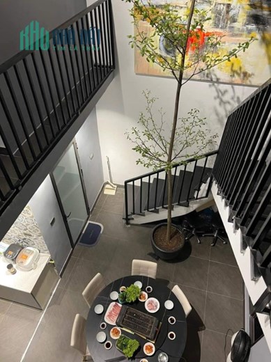 Bán nhà đẹp Vũ Xuân Thiều 70 m2 ,2 tầng ,Mt 5m ,oto tránh ,full nội thất giá nhỉnh 6 tỷ