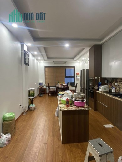Bán nhà 83m2 phố Nguyễn Văn Cừ, Long Biên Gara Ô tô đua Thang máy Nội thất Nhập Khẩu 10.2 Tỷ