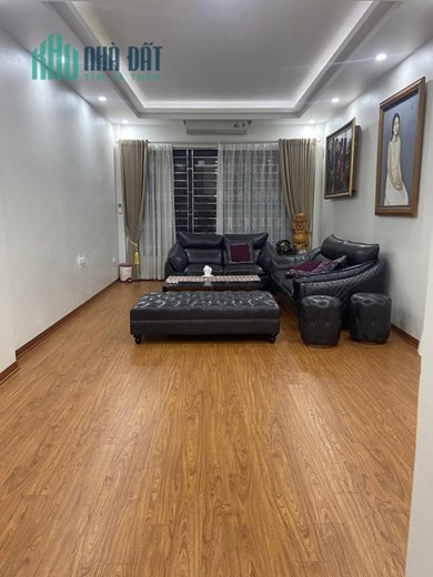 Bán nhà 83m2 phố Nguyễn Văn Cừ, Long Biên Gara Ô tô phi Thang máy Nội thất Nhập Khẩu 10.1 Tỷ
