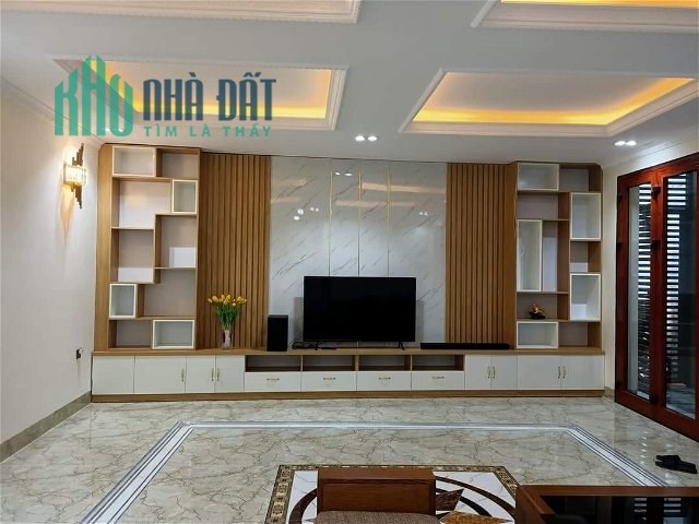 Bán nhà  LẠC LONG QUÂN , LÔ GÓC , gần Hồ Tây 47M 4tầng 5.0 tỷ