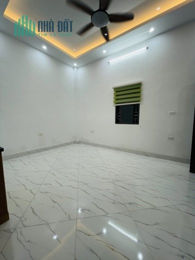 Bán nhà Khương Trung Thanh Xuân 25m 3 tầng 2 ngủ Lô Góc sổ đỏ chính chủ nhỉnh 2 tỷ lh 0975124520