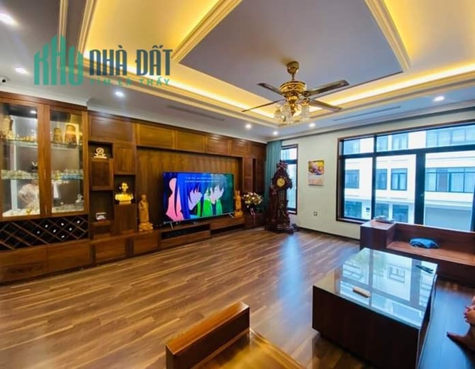 Bán nhà riêng Lai Xá 72,5m2, vỉa hè kinh doanh, ôtô, 5 tầng 7,5tỷ