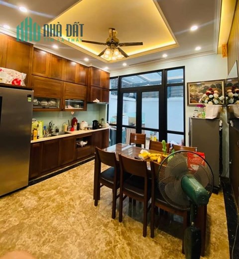 Bán nhà riêng Lai Xá 72,5m2, vỉa hè kinh doanh, ôtô, 5 tầng 7,5tỷ
