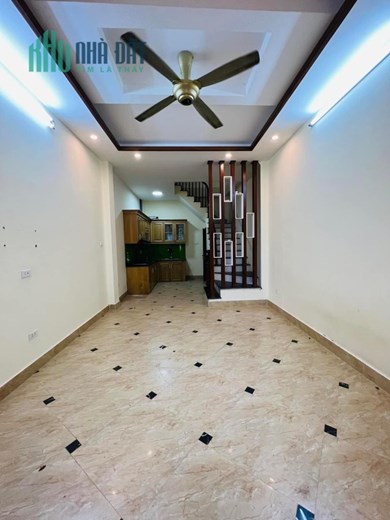 Bán gấp nhà đẹp Hoàng Hoa Thám, Ba Đình. Diện tích 36m2 - 5 tầng cực thoáng