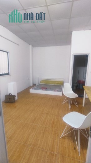 Bán ĐẤT tặng nhà Trung Kính Trung Hòa Cầu Giấy 35m 2 tầng 2 ngủ ngõ nông gần phố nhỉnh 3 tỷ lh