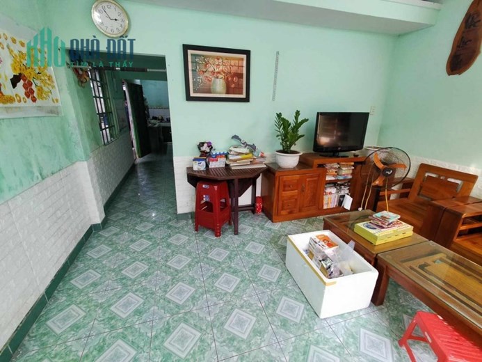 Nhà Thanh Khê, 2 mặt kiệt, ô tô tải vào được mà chỉ hơn 900 triệu