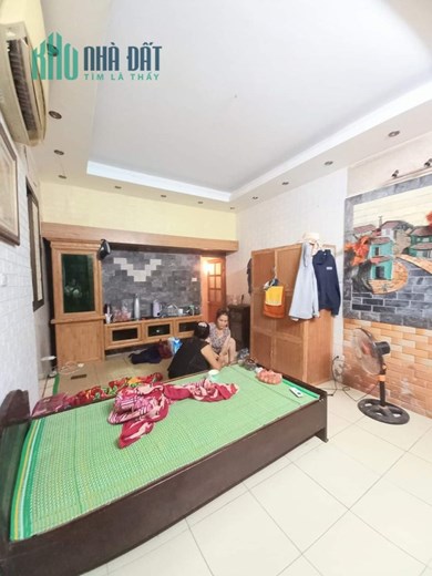 HƠN 3 TỶ ĐỐNG ĐA - HÀNG HIẾM - ĐANG CHO THUÊ 12 TRIỆU/THÁNG. 33m 4T, MT4,6m.