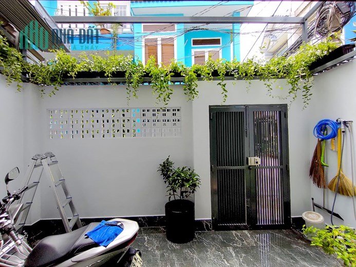 🏡  Bán nhà Ở đẹp, căn góc HXH thông, ngang lớn 5.4m, Lê Văn Quới 62m2 - chỉ 5 tỷ 200