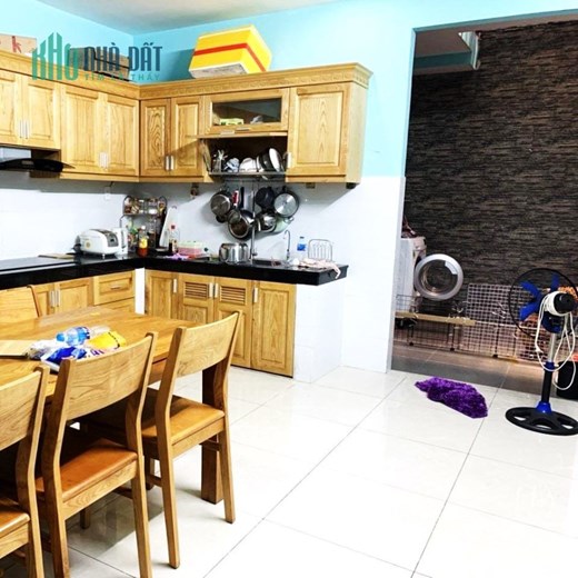 Bán gấp nhà ngộp HXH gần Tân Hương quận Tân Phú 4 x 21 -2T chỉ  5.x tỷ TL