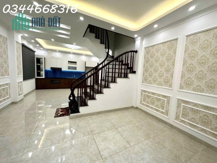 Bán nhà Việt Hưng, 50m2 4 tầng mới cứng, giá 3.9 tỷ