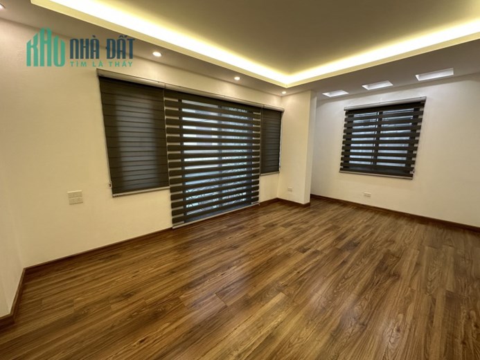 Bán nhà Ngô Gia Tự, Lô góc, Full nội thất, 50 m2, 4T, chỉ nhĩnh 3 tỷ.