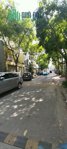 Bán nhà mặt Ngõ 390 Nguyễn Văn Cừ - Vỉa Hè - Kinh Doanh -  Oto tránh  -  Trên 10 tỷ.