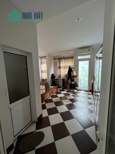 Bán nhà mặt ngõ phố Trường Chinh, Kinh doanh, nhà đẹp dân xây, 50m, 4PN, 4.98 tỷ