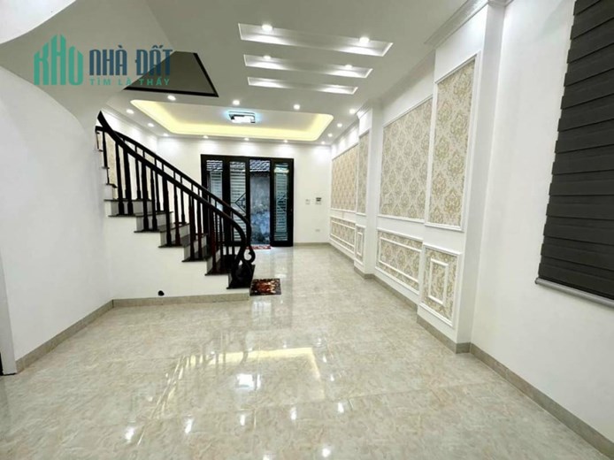 CC BÁN NHÀ MINH KHAI 40M2- 4T Ô TÔ 20M Ở LUÔN GIÁ CHỈ 3T TỶ 65