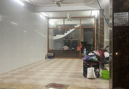 Cho thuê mb tầng 1, nhà ngã tư Đình Văn Điển, trung tâm Thanh Trì
