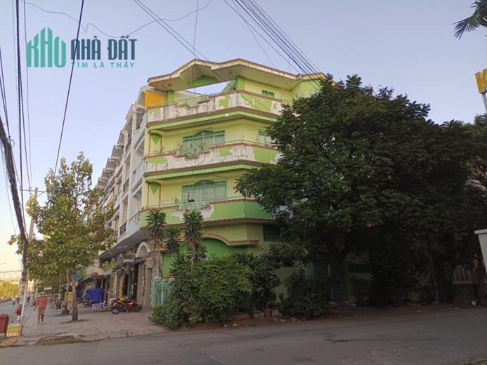Nhà phố tiện kinh doanh góc 2 mặt tiền 4 x 18m 1 trệt 3 lầu Tạ Quang Bửu Q8 TP.HCM