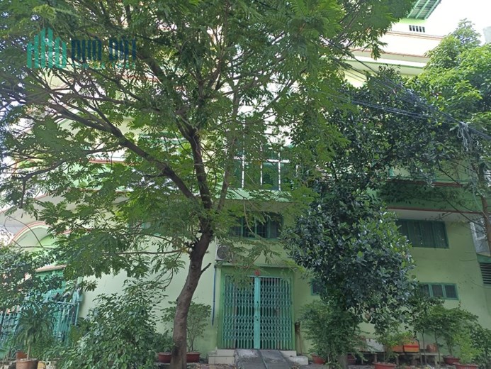 Nhà phố tiện kinh doanh góc 2 mặt tiền 4 x 18m 1 trệt 3 lầu Tạ Quang Bửu Q8 TP.HCM