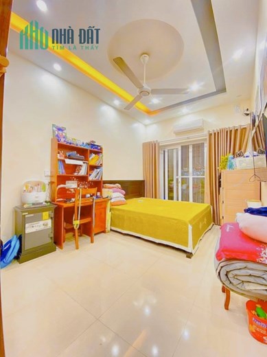Bán nhà thông số vàng Thịnh Hào - Ngõ thông thoáng - ở sướng ,nhà dân xây