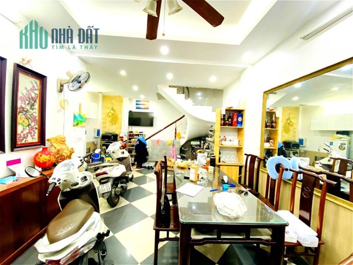 Đống Đa: Hơn 3 tỷ không có căn nào vị trí, thiết kế, nội thất đẹp như thế này?