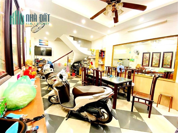 Đống Đa: Hơn 3 tỷ không có căn nào vị trí, thiết kế, nội thất đẹp như thế này?