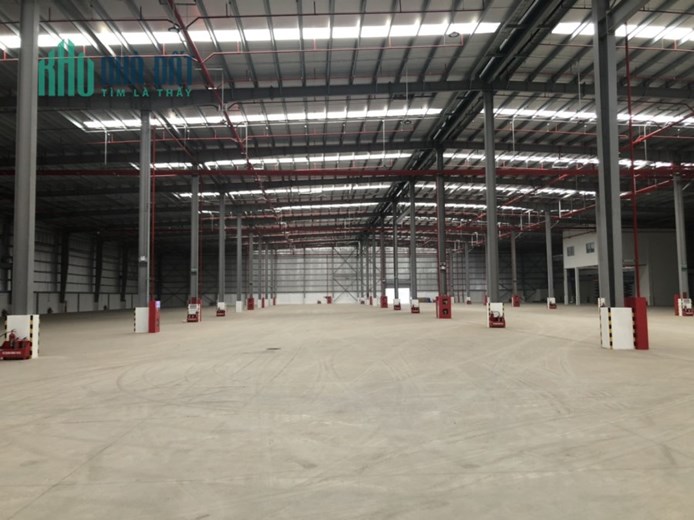 Cho thuê nhà xưởng diện tích 87.000 m2 nhiều kho trong KCN Việt Hưng, Quảng Ninh.