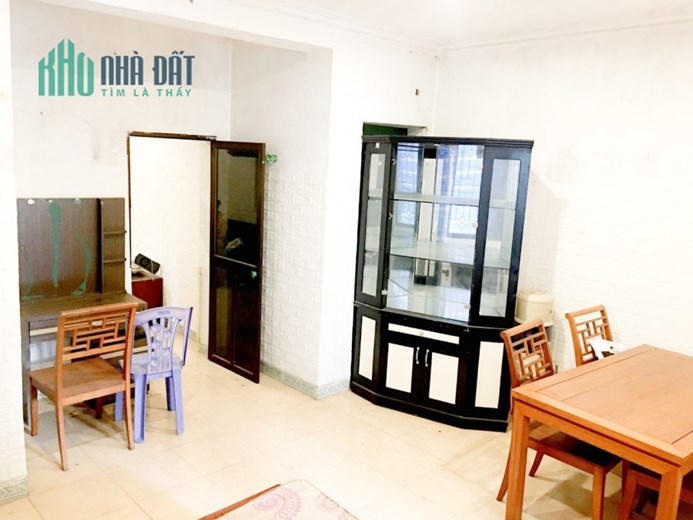 BÁN NHÀ TẬP THỂ BÊ TÔNG CHÈM LÔ GÓC 60M2 SỔ SẴN GIAO DỊCH 2 NGỦ CHỈ HƠN 700TR