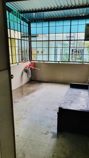 NHÀ 3 MẶT - XE HƠI TIẾP CẬN - VỊ TRÍ ĐẸP TẶNG NHÀ 3 TẦNG.