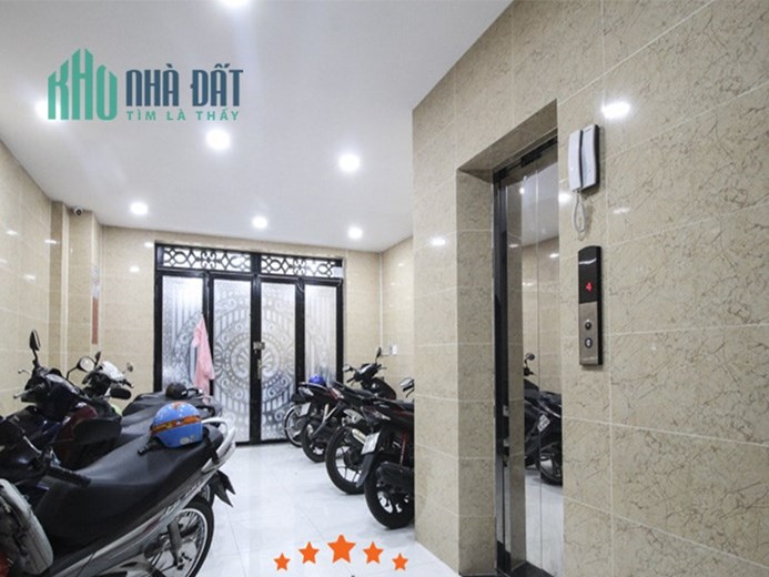 BÁN GẤP CHDV ĐƯỜNG NGUYỄN THỊ THẬP, 5 TẦNG, THANG MÁY, DÒNG TIỀN HƠN 150TR/THÁNG