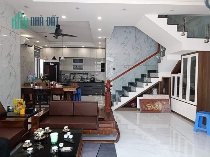 Biệt thự Centa Vsip Từ Sơn cách Ninh Hiệp chỉ 5km mà giá chỉ bằng 1/4.