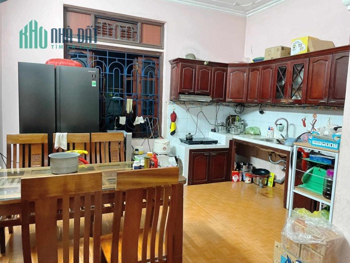 Cho thuê nhà, HGĐ, Tân Xuân 80m2, 3T, 4N, đồ cơ bản, 14.5 tr