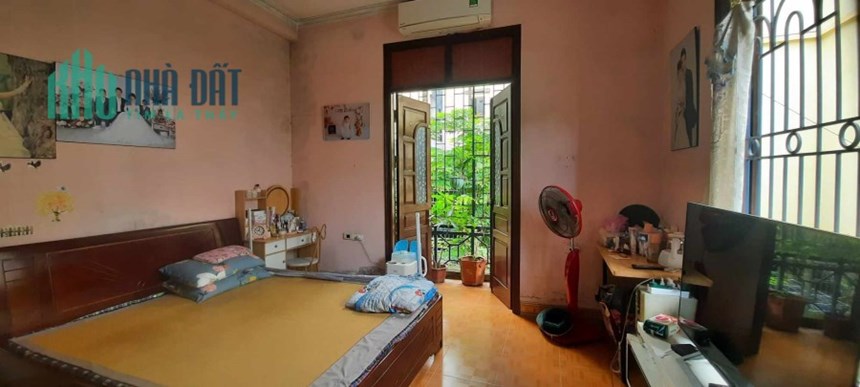 Cho thuê nhà, HGĐ, Tân Xuân 80m2, 3T, 4N, đồ cơ bản, 14.5 tr