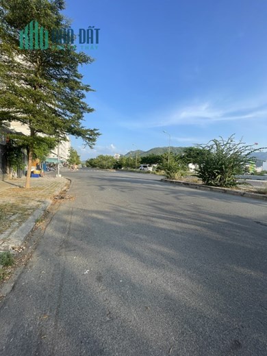 Cho thuê 2 căn nhà liền kề 3 tầng ở Phước Long, Nha Trang