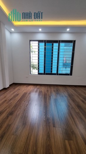 Bán nhà 83m2 phố Nguyễn Văn Cừ, Long Biên Gara Ô tô phi Vỉa hè Kinh doanh đỉnh cao Giá 4.6 Tỷ