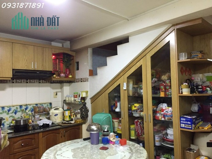 Cần bán NHÀ MỚI, Khu vực TT. Bến Lức - 75m2 /1 trệt 2 lầu - Giá 3 TỶ 1
