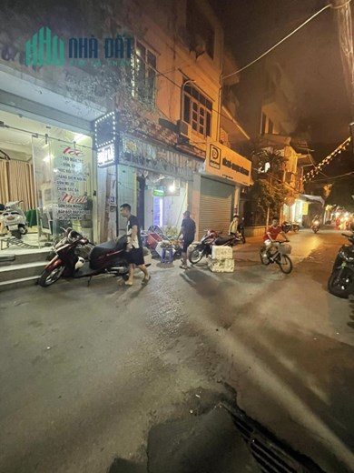 Quá Hiếm, Nhà ngõ Nguyễn Trãi oto tránh kinh doanh 48m² nhà 5 tầng giá bán chỉ 6 ty 8