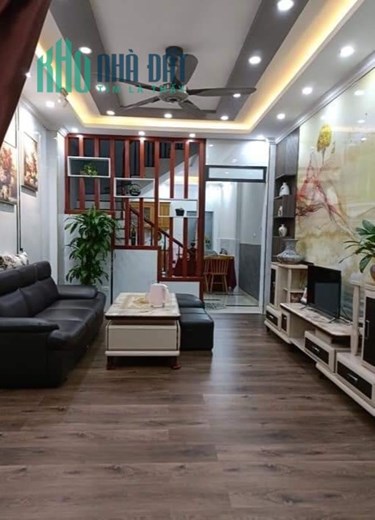 Bán nhà riêng Nguyễn Văn Huyên 50m2, 6PN, ngõ rộng ôtô đỗ 5 tầng 6.3tỷ