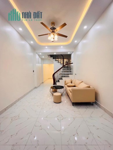 BÁN NHÀ PHỐ MINH KHAI, 42M2 - 4 TẦNG - 4 NGỦ, 3 BƯỚC Ô TÔ, NHÀ ĐẸP Ở NGAY, NHỈNH 5 TỶ