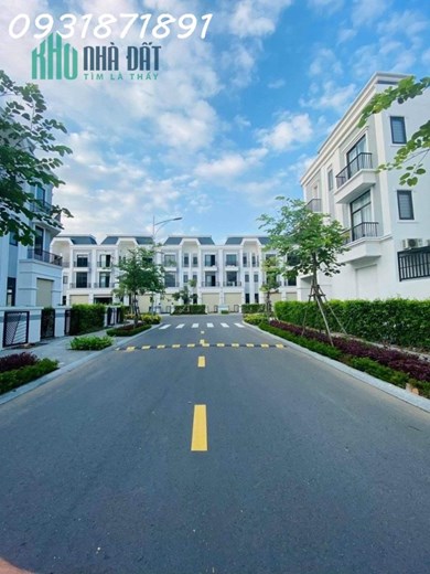 Cho thuê NHÀ MỚI, Khu vực TT. Bến Lức - 75m2 /1 trệt 2 lầu - Giá 3 TỶ 1