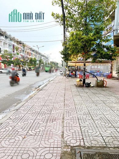 Nhà mặt tiền 5 tầng/4 *19.5m Tạ Quang Bửu P5Q8 - 17 Tỷ (TL)