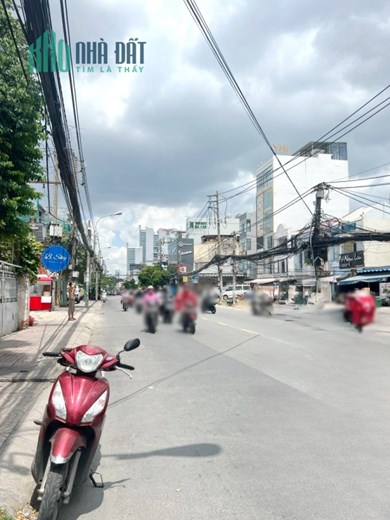 Nhà mới 5 tầng mặt tiền đường 35m CMT8 P13Q10 - Giá : 11 Tỷ (TL)