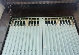 Nhà bán nở hậu hẻm Ba Đình P10 Q8. Trệt,2 lầu,sân thượng. Giá 3,15 tỷ TL